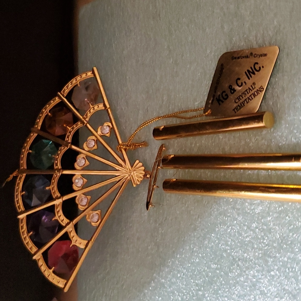 GOLDEN RHINESTONES FAN WIND CHIME/ORNAMENT
